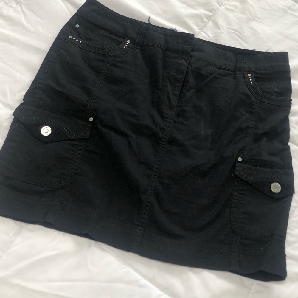 Women’s 8 White House black market mini skirt